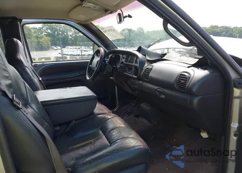 2001 Dodge Ram 1500 St из США, поврежденный, VIN 1B7HC13Z41J566748